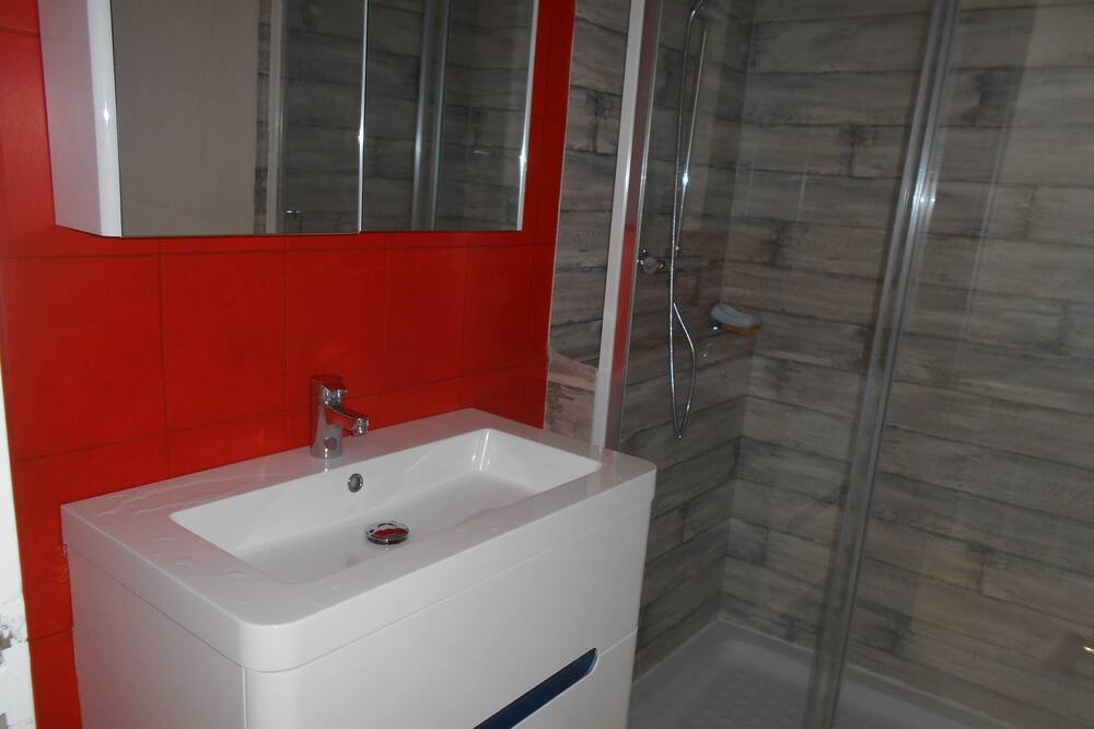 Photo of Bathroom in Carantec