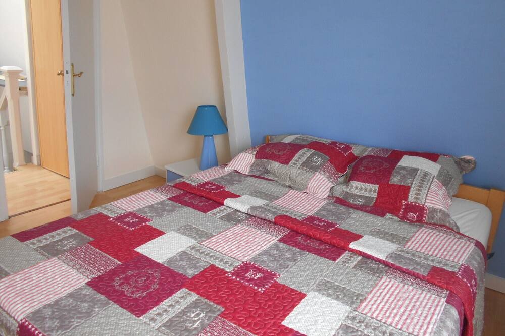 Photo of Bedroom in Carantec