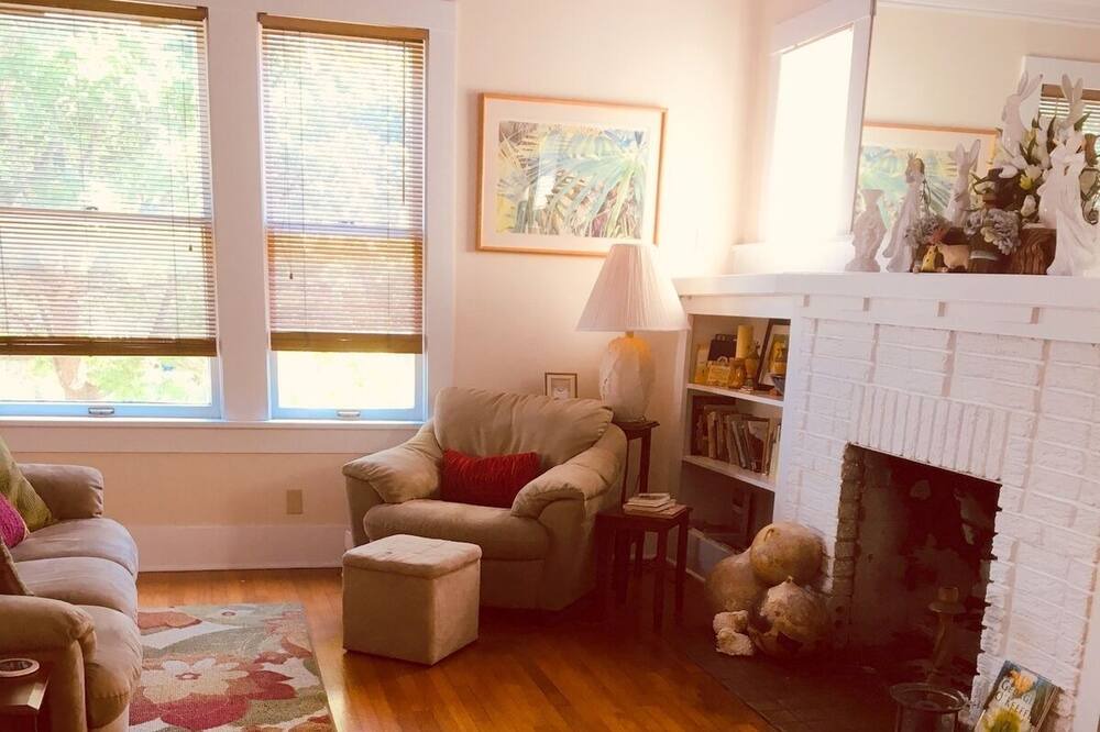 Photo of Livingroom in Alta Vista
