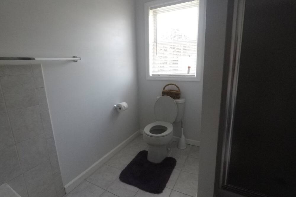 Photo of Bathroom in Paterson