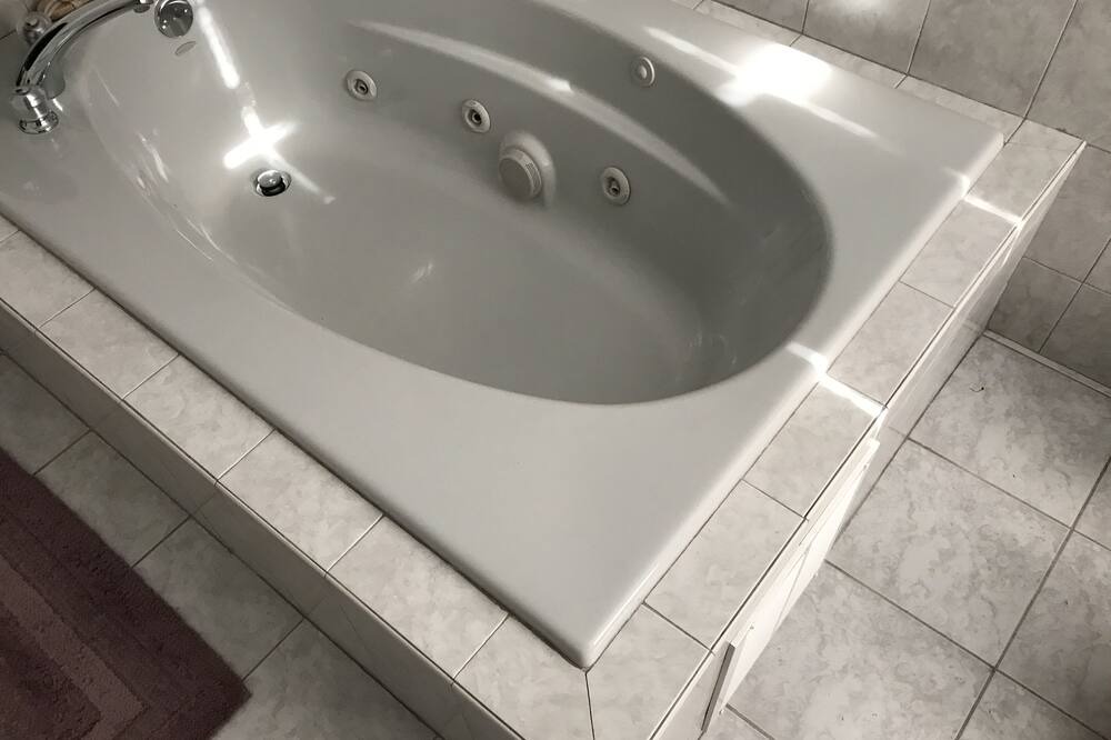 Photo of Bathroom in Paterson