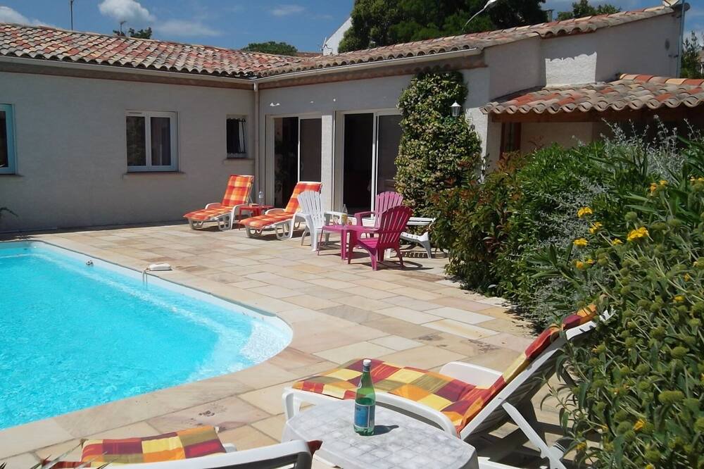 Photo of Outdoor in Saint-Genies-de-Fontedit