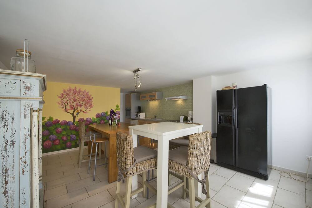 Photo of Kitchen in Molieres-sur-Ceze