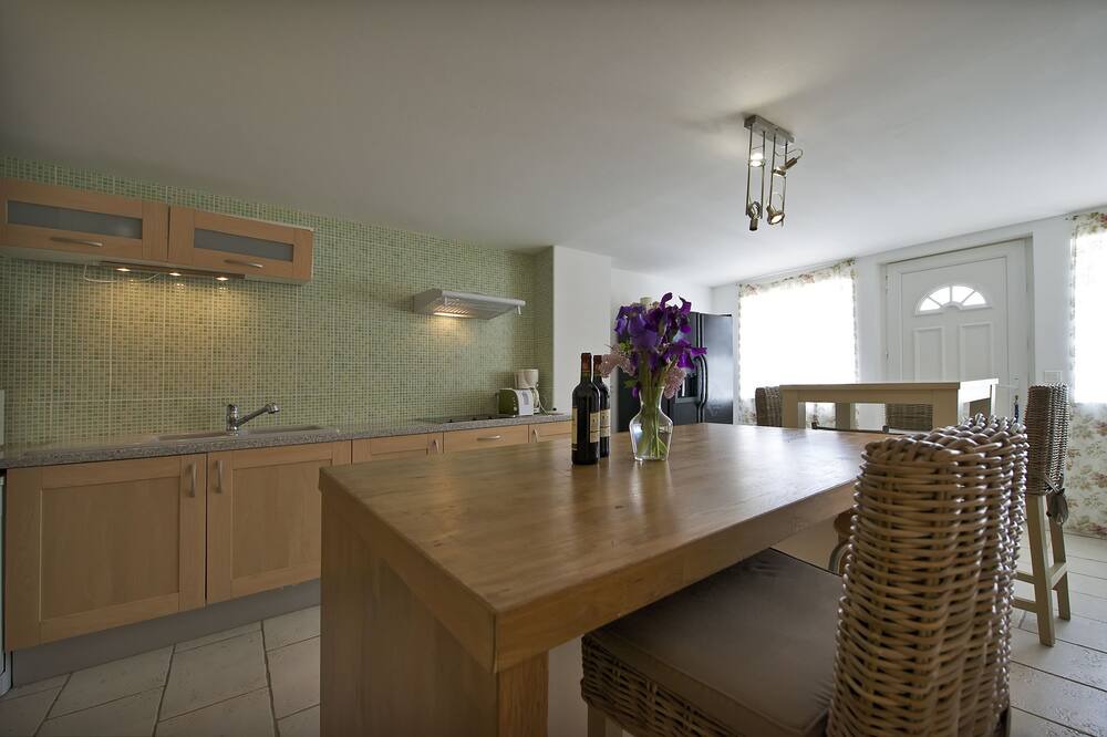 Photo of Kitchen in Molieres-sur-Ceze