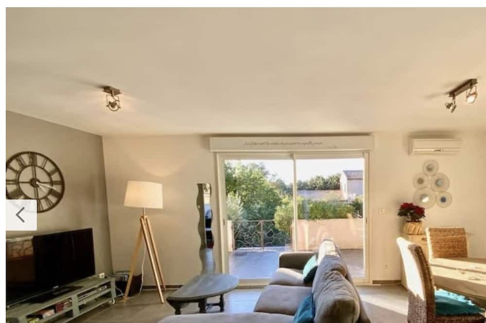 Photo of Livingroom in Restinclieres