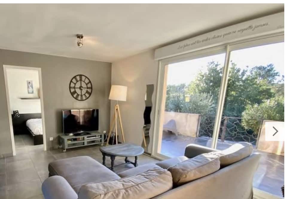 Photo of Livingroom in Restinclieres