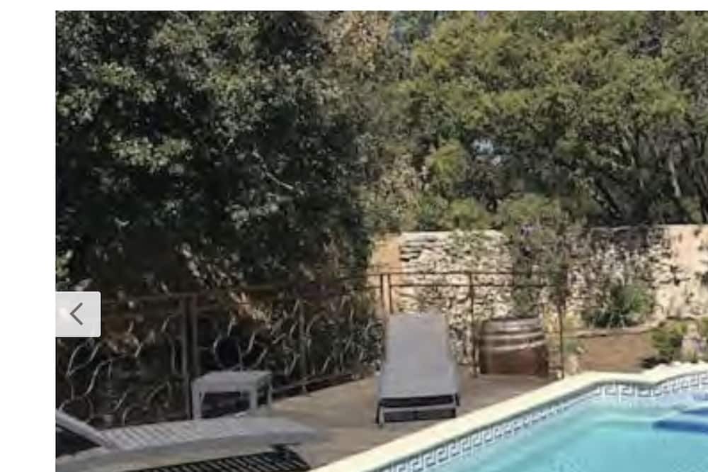 Photo of Outdoor in Restinclieres