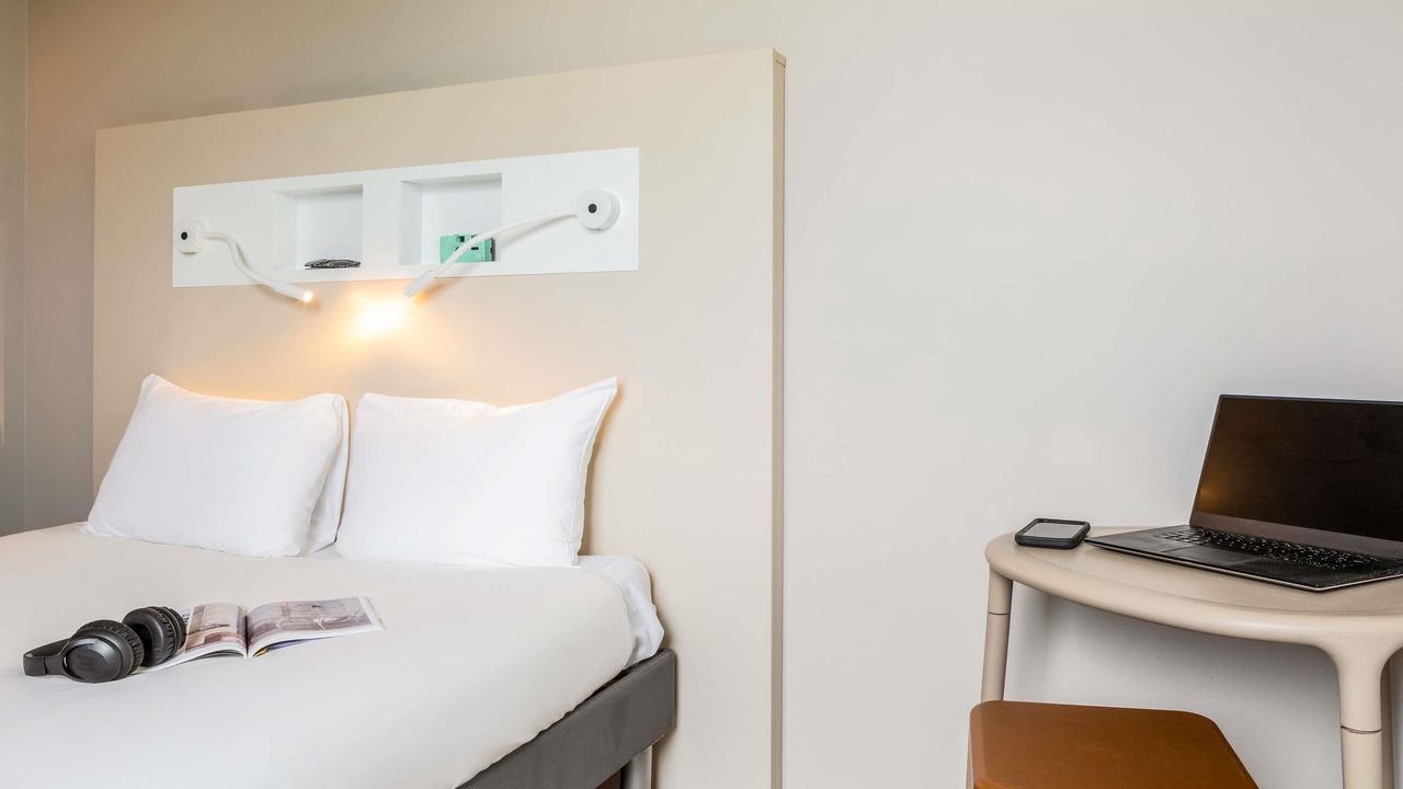 Photo of Bedroom in Gonesse