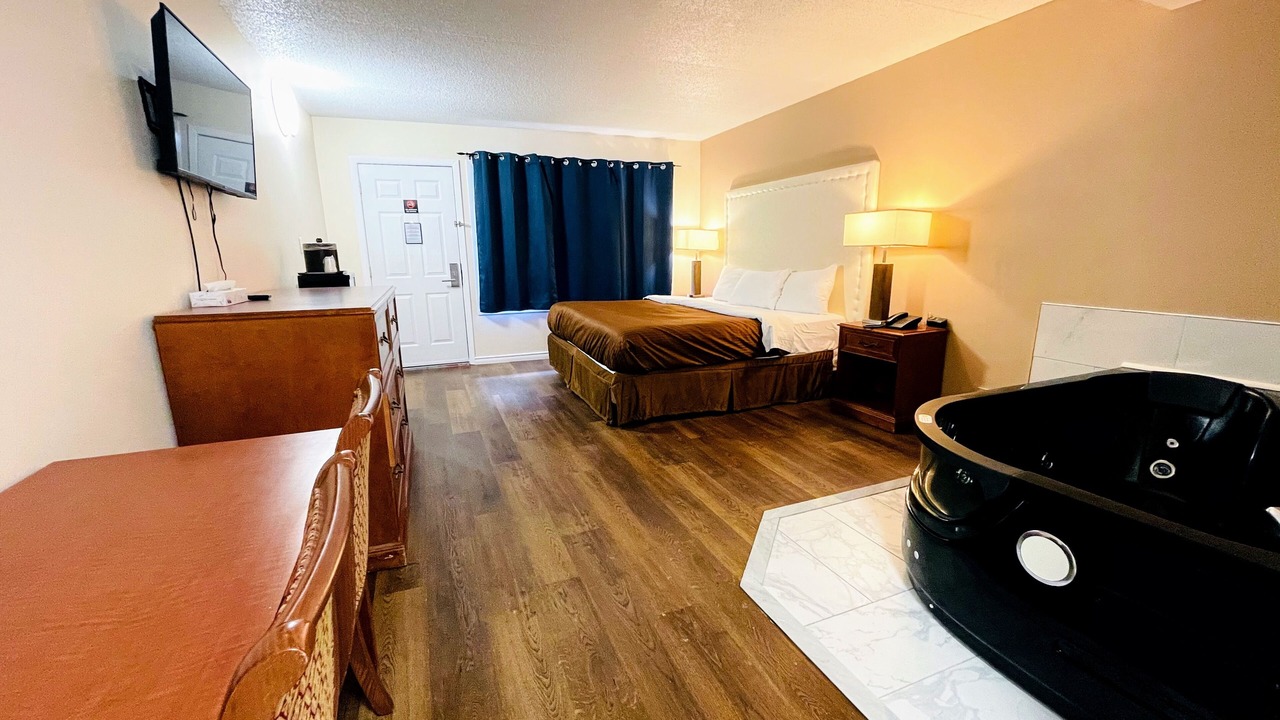 Photo of Bedroom in Fallsview
