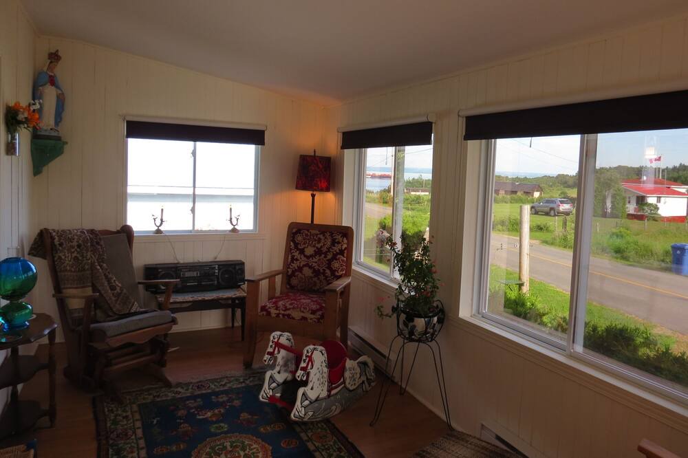 Photo of Livingroom in Les Eboulements