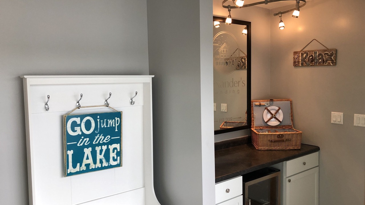 Photo of Others in Monticello