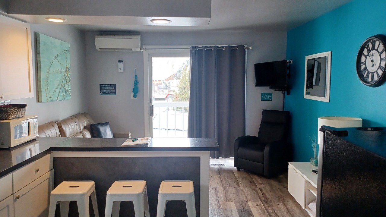 Photo of Others in Monticello