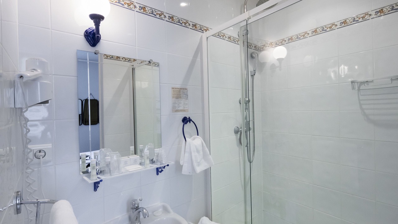 Photo of Bathroom in Grignan