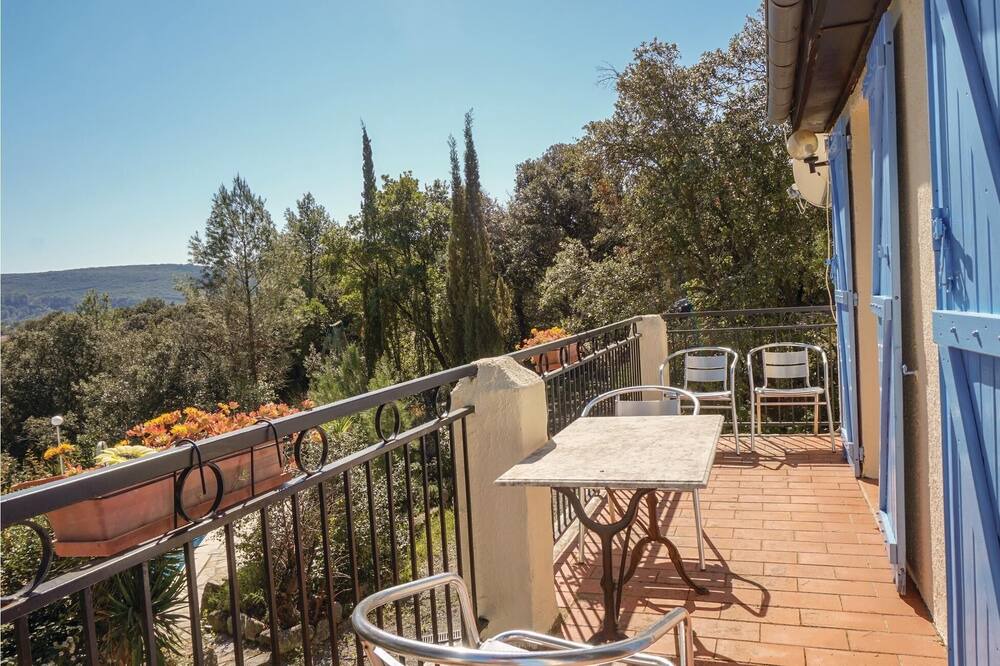 Photo of Patio Balcony in Prades-sur-Vernazobre