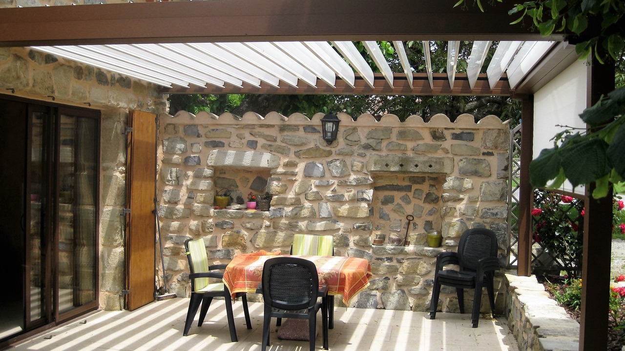 Photo of Patio Balcony in Vesseaux