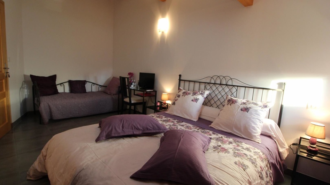 Photo of Bedroom in Vesseaux