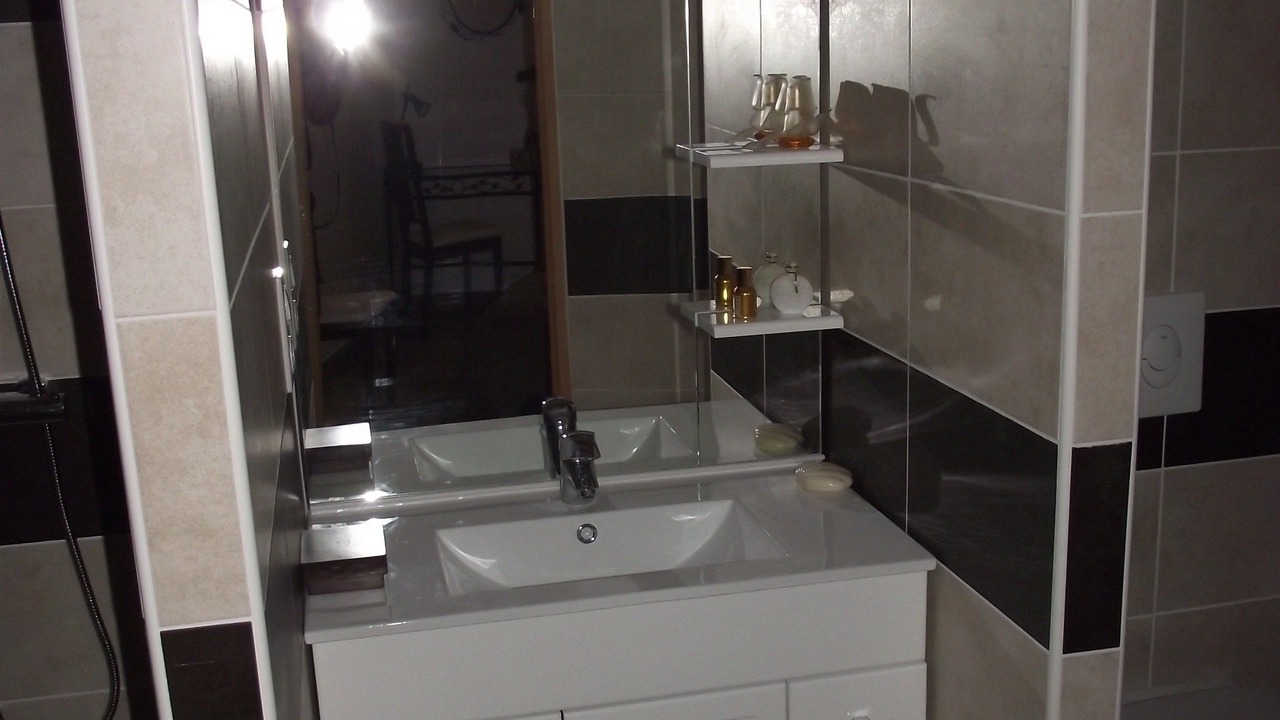 Photo of Bathroom in Vesseaux