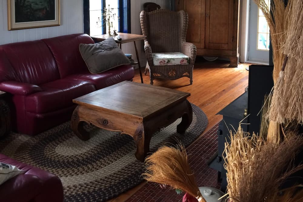 Photo of Livingroom in Sainte-Croix