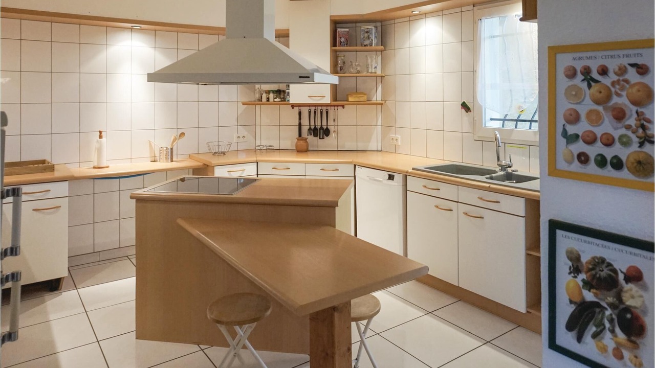 Photo of Kitchen in Prades-sur-Vernazobre