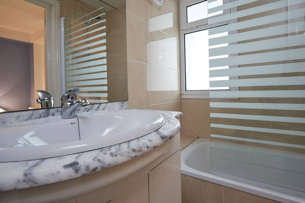 Photo of Bathroom in Salou City Centre