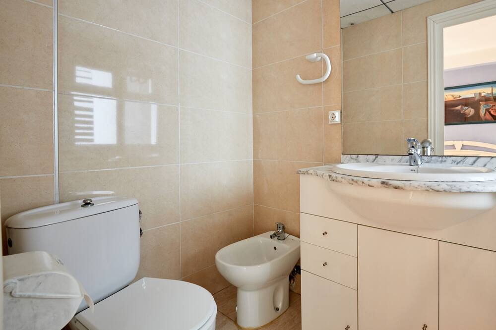 Photo of Bathroom in Salou City Centre