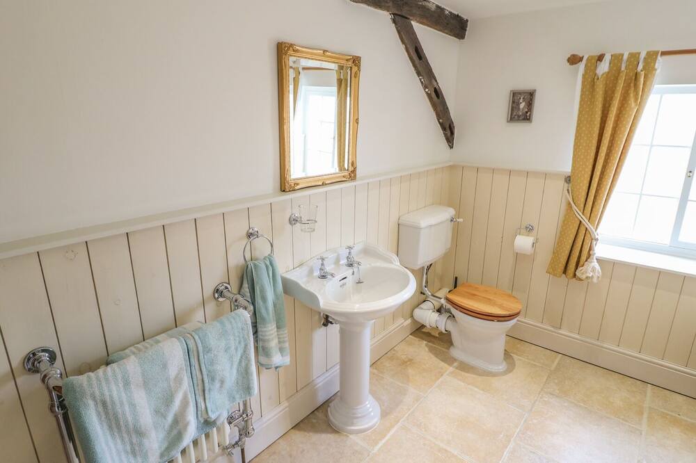 Photo of Bathroom in Belper