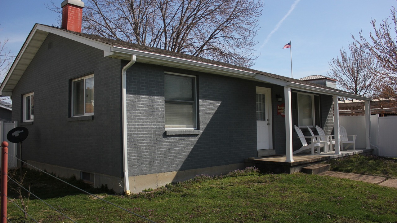 Photo of Others in Hermann