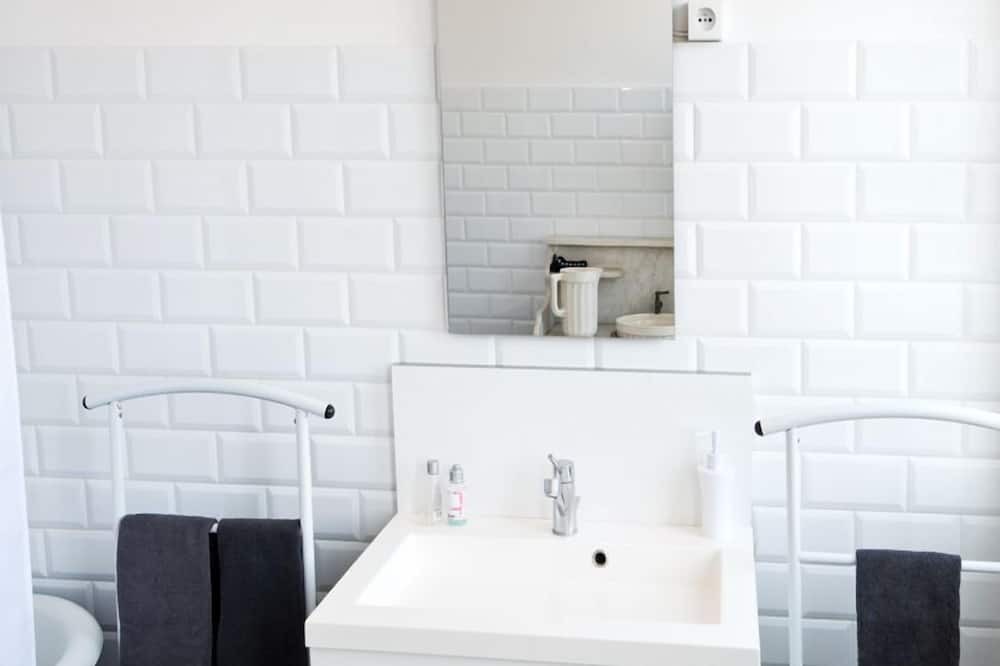 Photo of Bathroom in Etretat