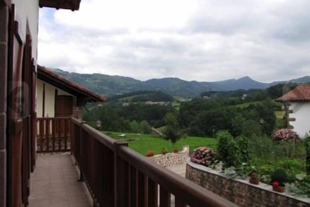 Photo of Patio Balcony in Errazu