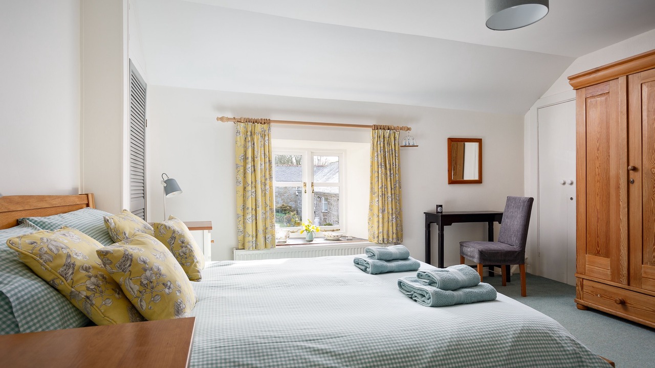 Photo of Bedroom in Trenwheal