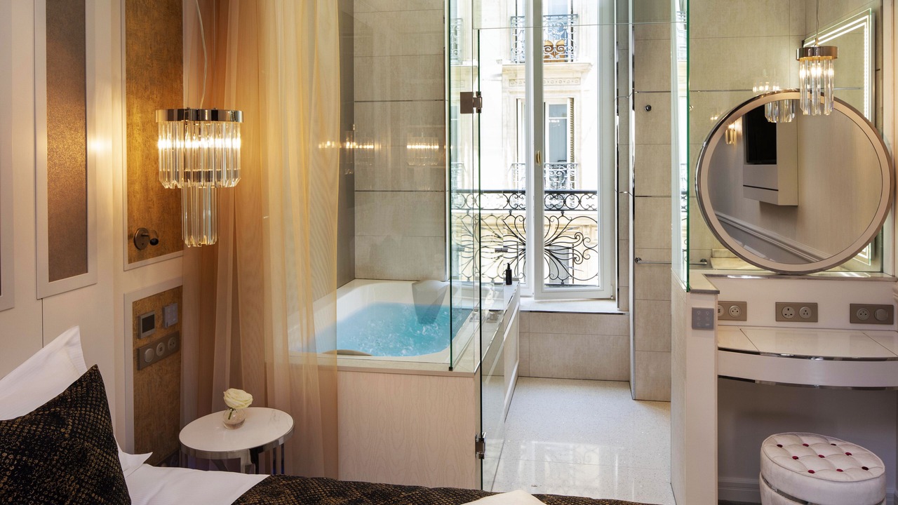 Photo of Bathroom in Batignolles