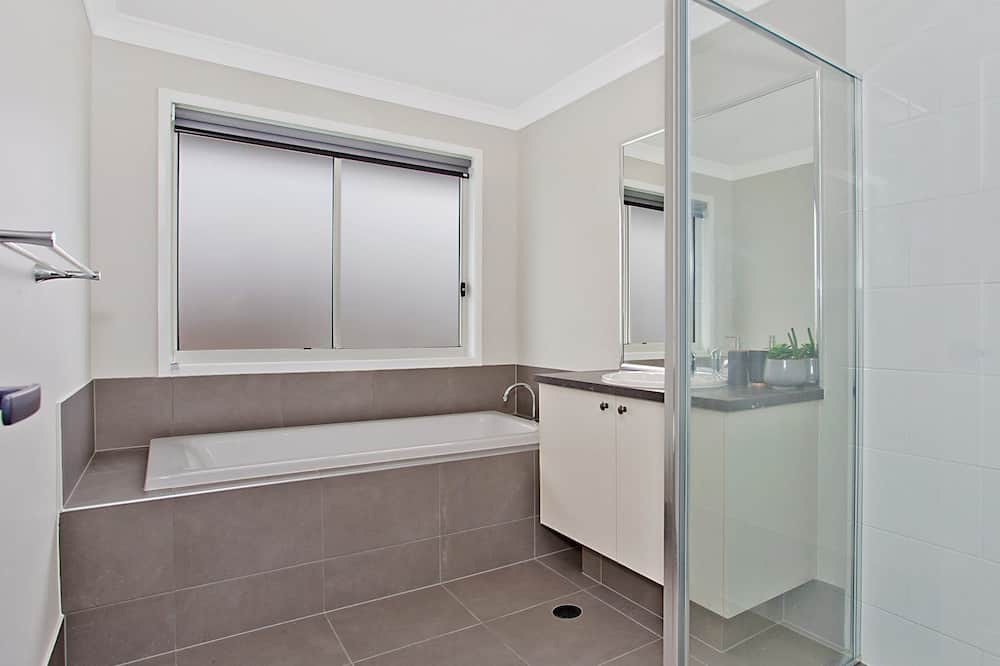 Photo of Bedroom in Bilambil Heights