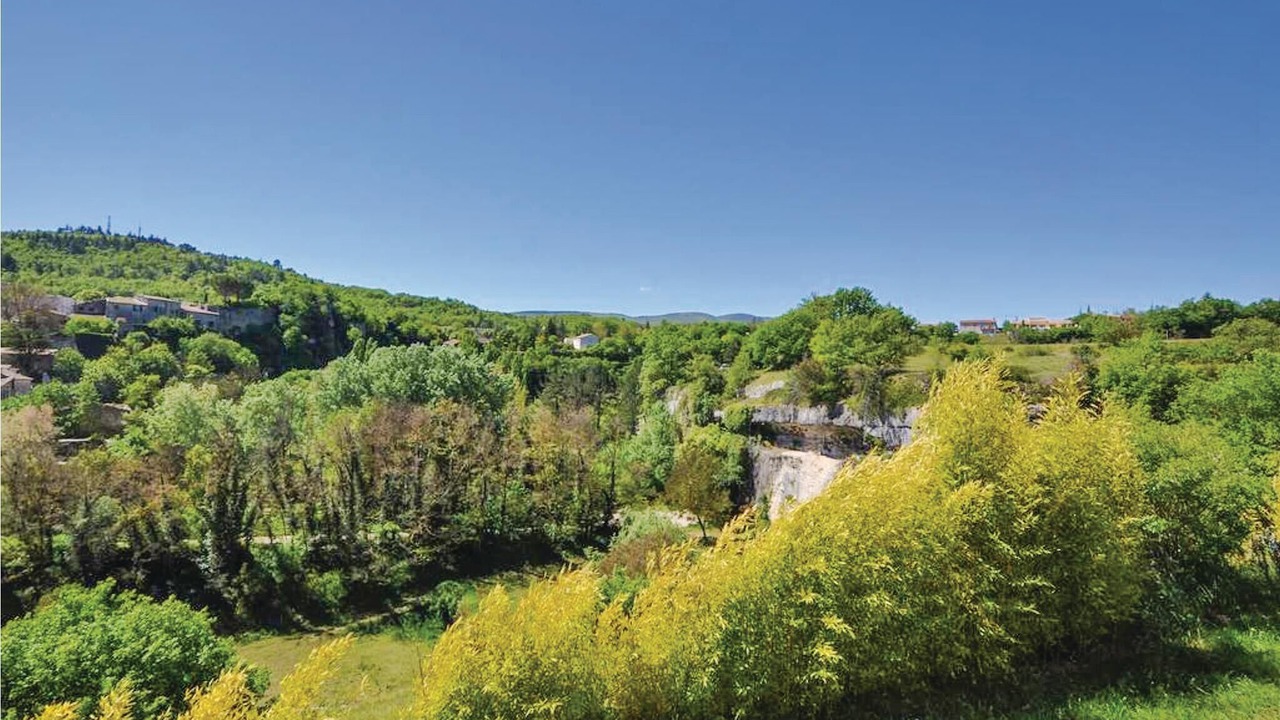 Photo of Outdoor in Cereste