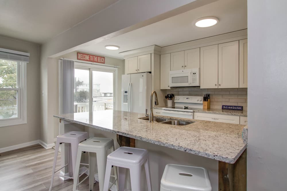 Photo of Kitchen in Chic's Beach