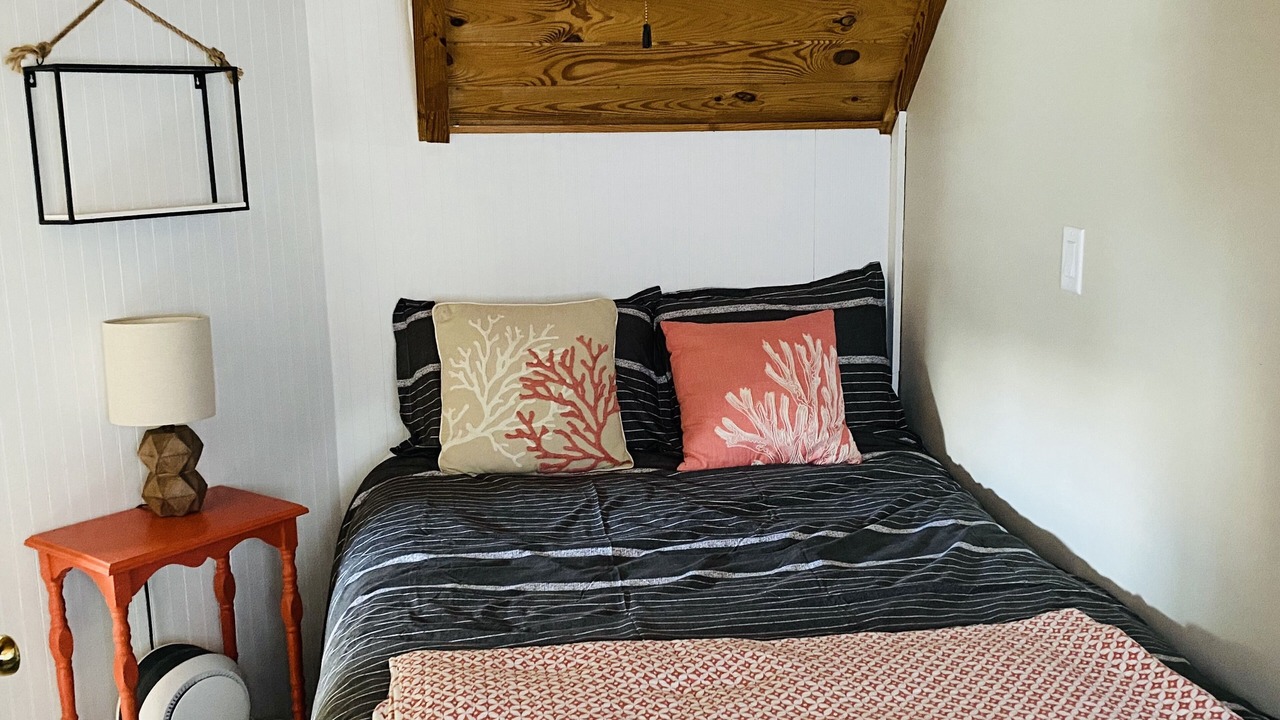 Photo of Bedroom in Dodds Addition