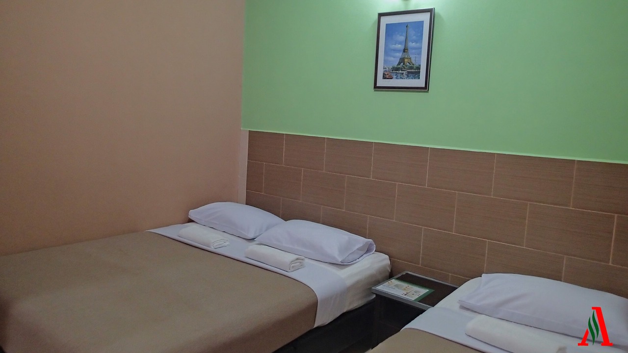 Photo of Bedroom in Tok Ebot