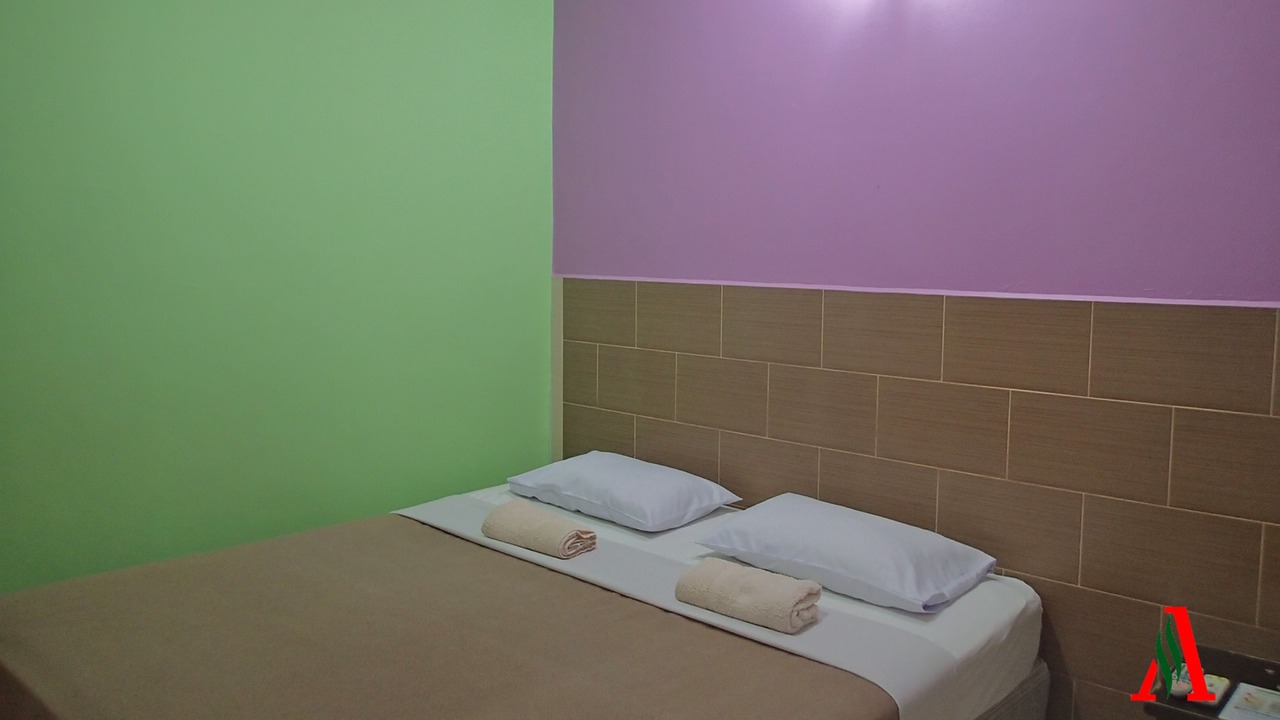 Photo of Bedroom in Tok Ebot