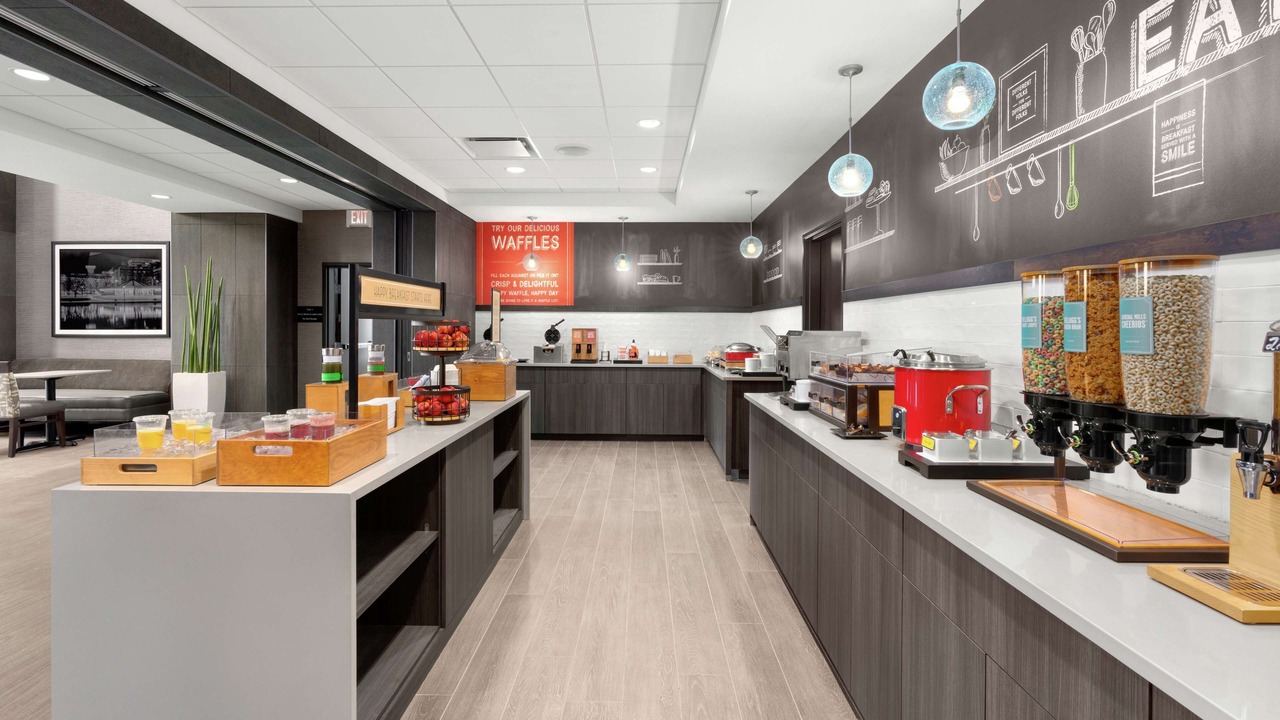 Photo of Others in Cliff - Cannon