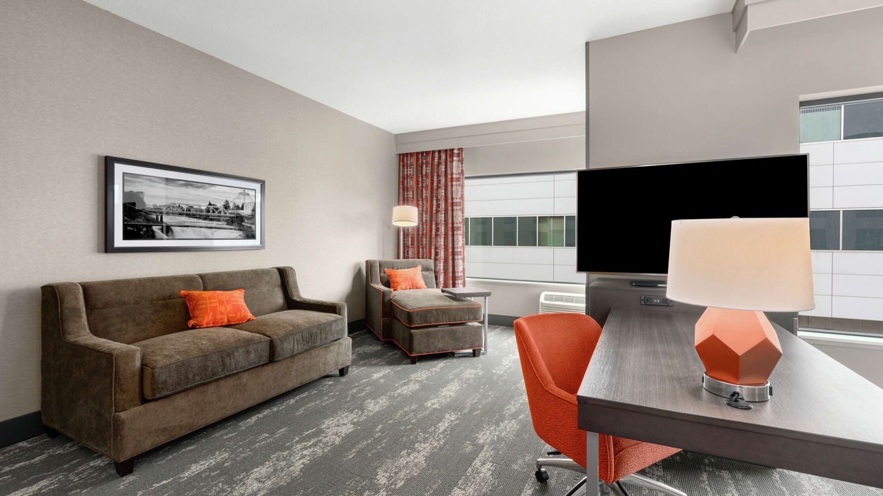 Photo of Others in Cliff - Cannon