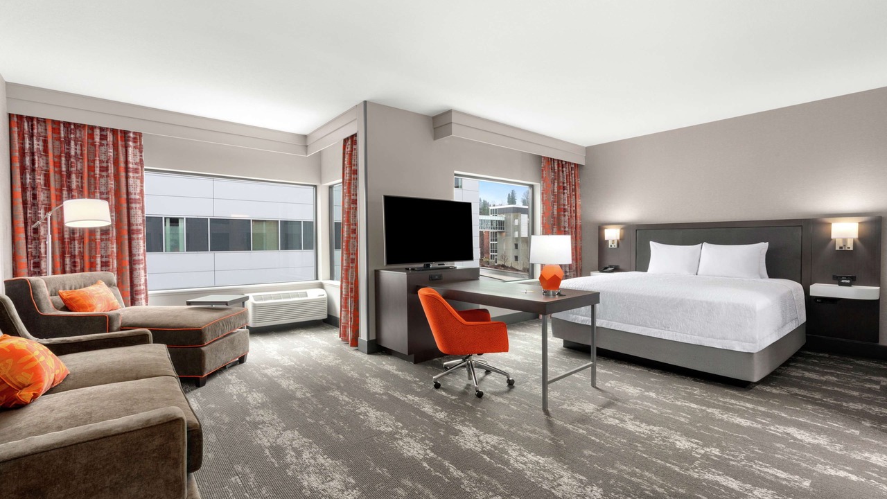 Photo of Others in Cliff - Cannon