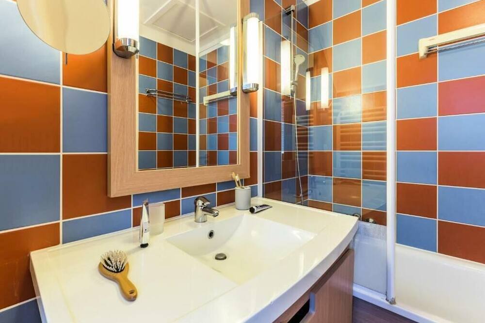 Photo of Bathroom in Huppain