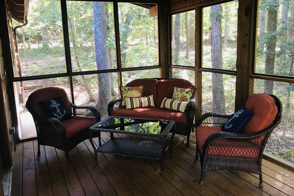 Photo of Outdoor in Clarksville