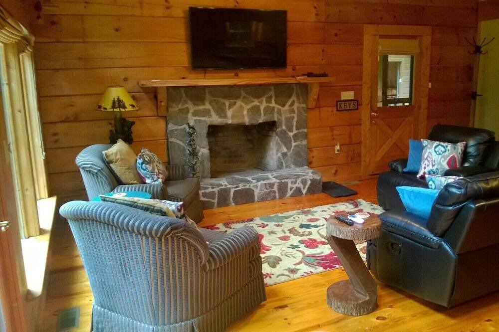Photo of Livingroom in Clarksville