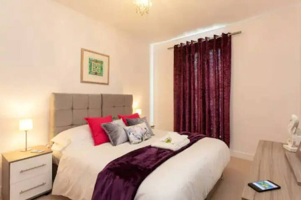 Photo of Bedroom in Redhill