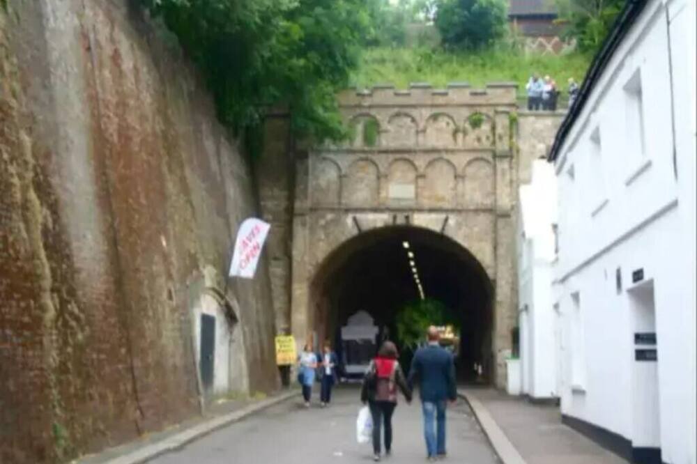 Photo of Outdoor in Redhill