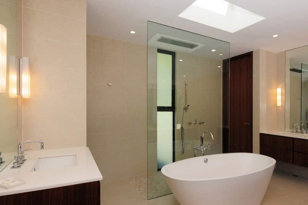 Photo of Bathroom in Wattamolla
