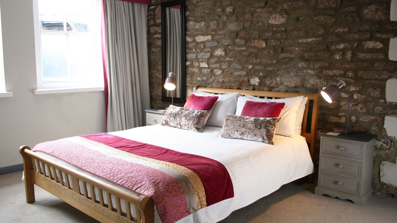 Photo of Others in Croscombe