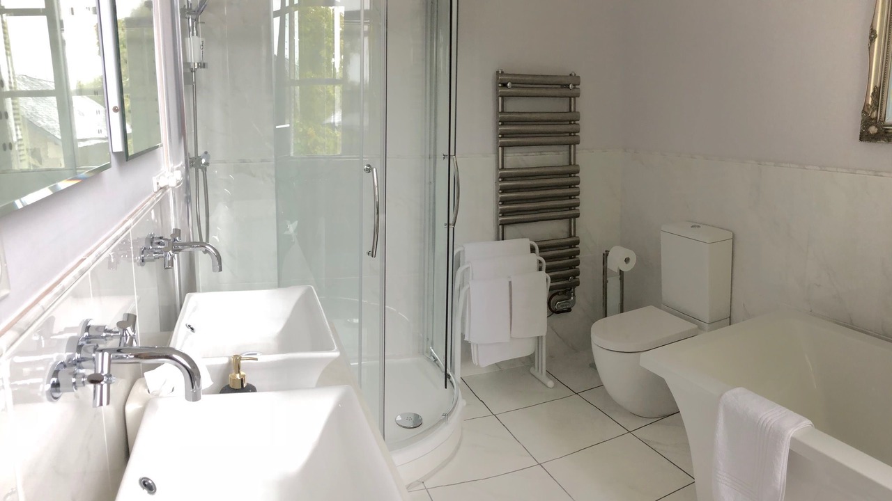 Photo of Bathroom in Coteaux-sur-Loire