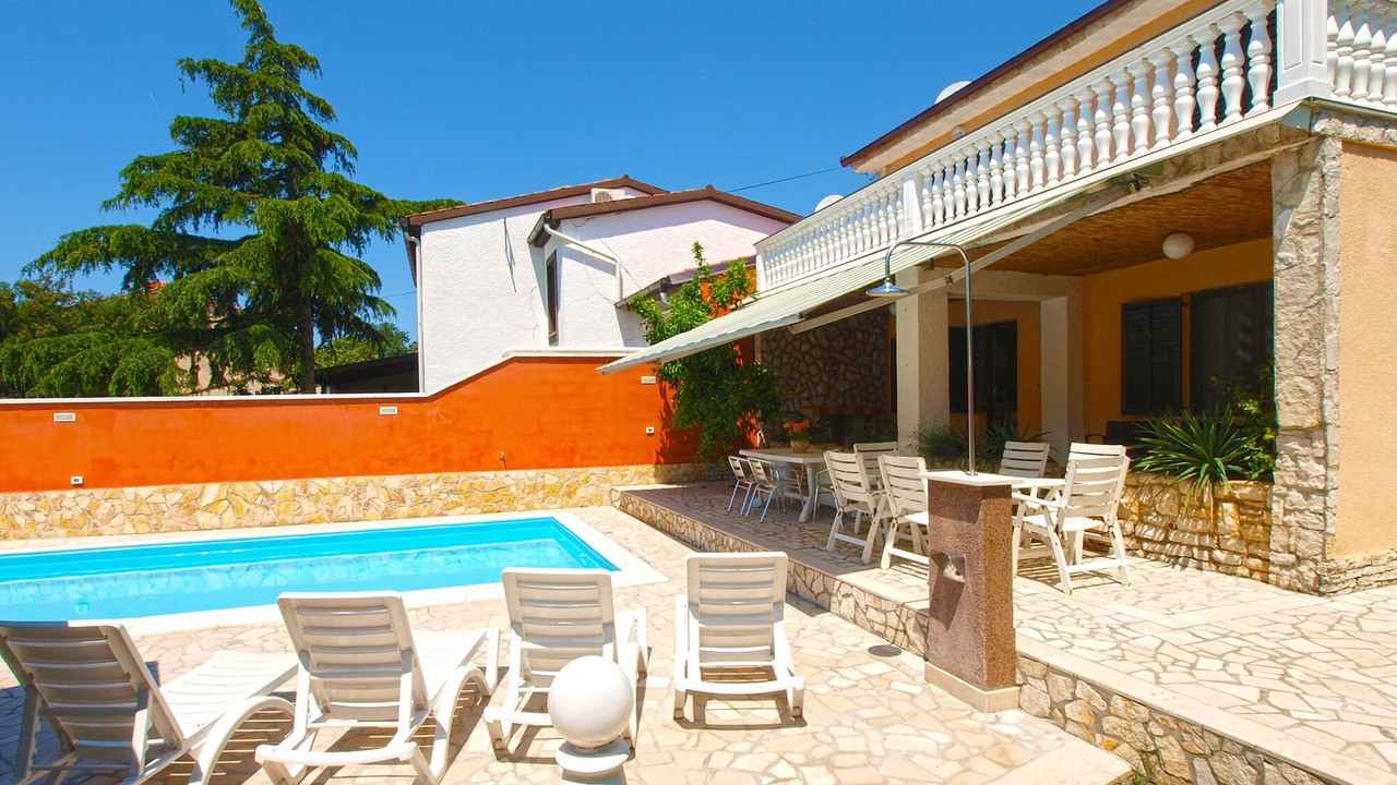 Photo of Outdoor in Stinjan