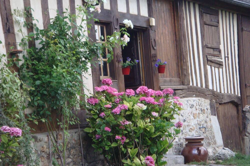 Photo of Outdoor in Saint-Philbert-sur-Risle